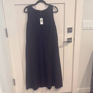 Elegant Black Sleeveless Dress